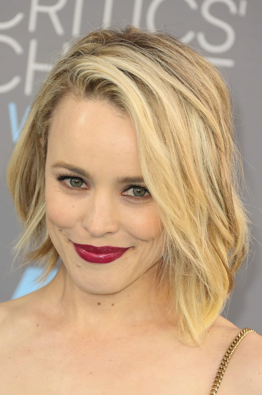 20 Hairstyles For Short Hair You Will Want To Show Your Stylist Mom 