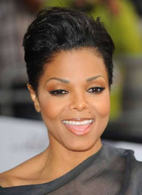 50 Short Haircuts For Black Women Over 50